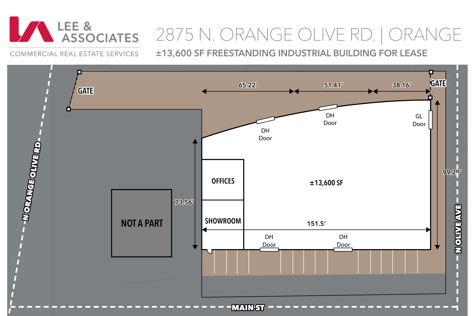 Site plan — building, yard, gates, and door locations